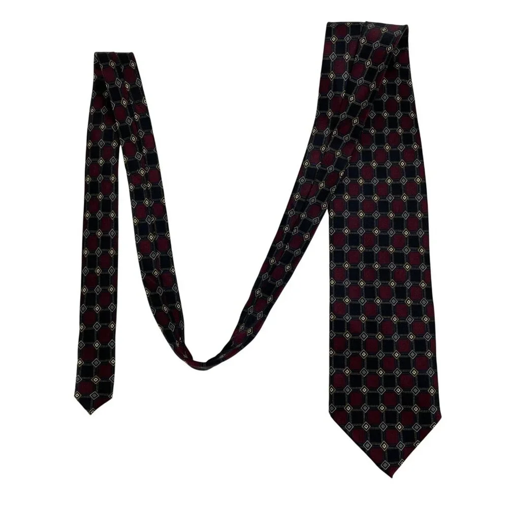 Kilburne & Finch Red & Black Geometric Print 100% Silk Mens Tie Necktie - Picture 6 of 6